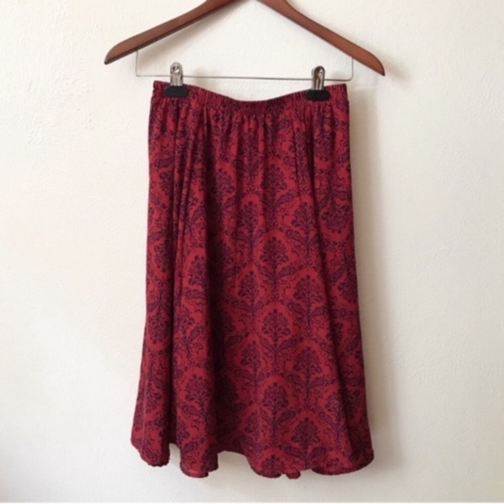 Alya • Red and Navy Patterned Skirt